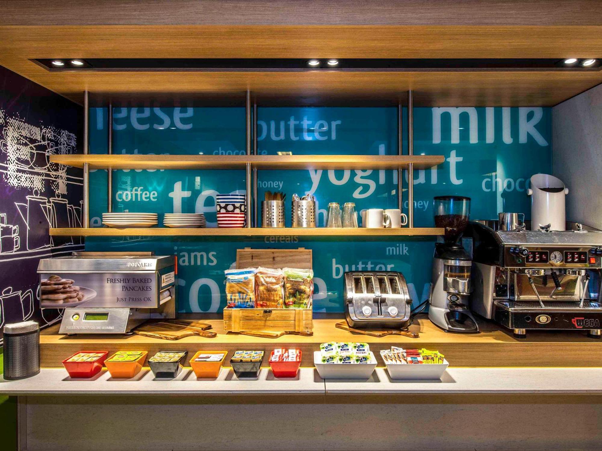 Ibis Budget - Enfield Sidney Exterior foto